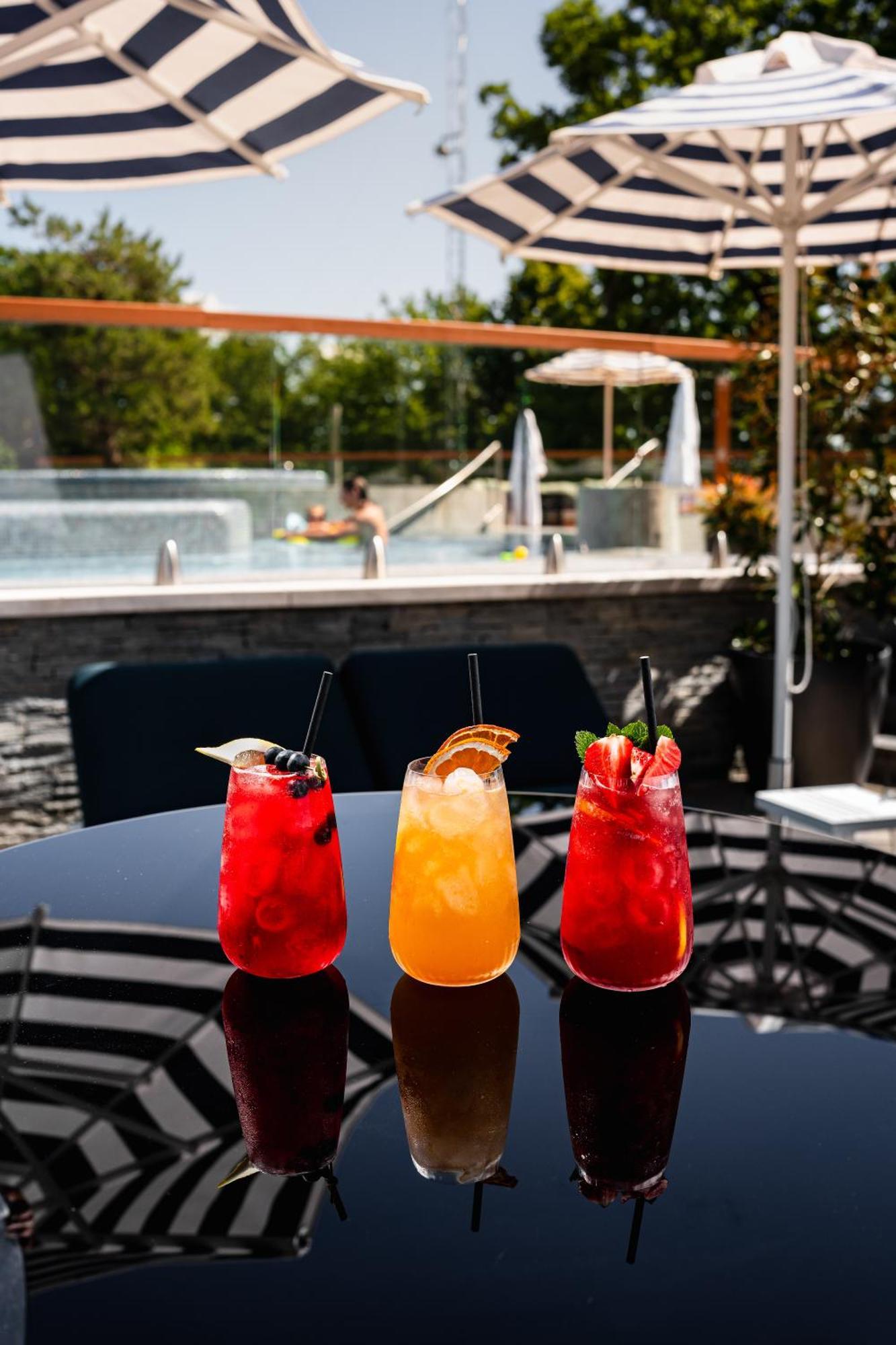Avalon Resort & Spa มิชโคลซ์ ภายนอก รูปภาพ